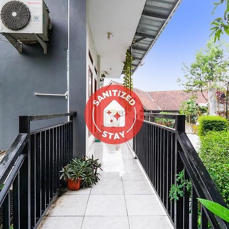 Oyo 91561 Gandhi Hotel Bandung Kültér fotó