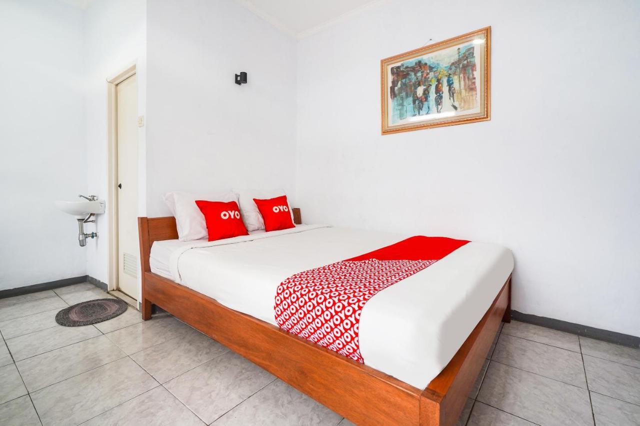 Oyo 91561 Gandhi Hotel Bandung Kültér fotó