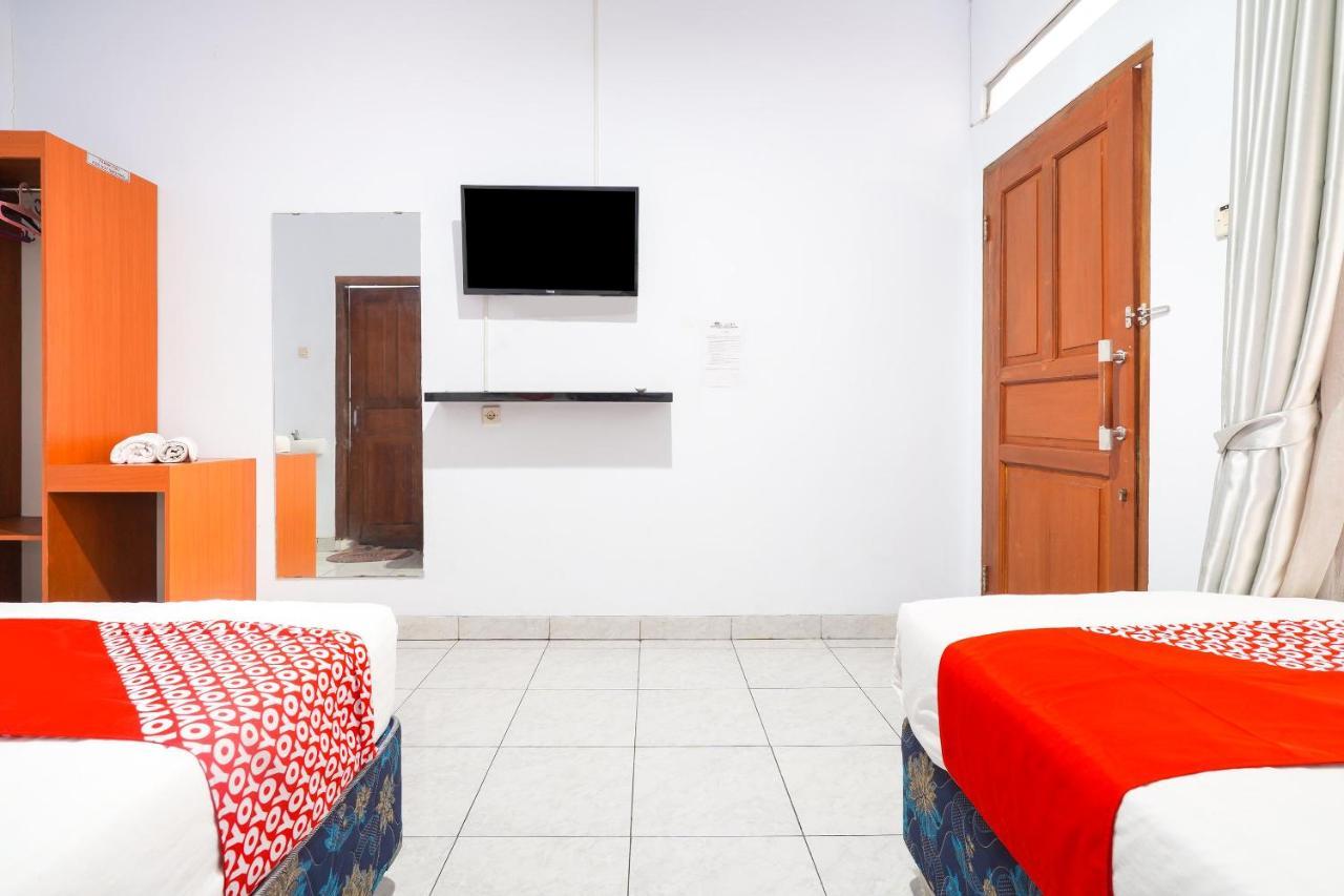 Oyo 91561 Gandhi Hotel Bandung Kültér fotó