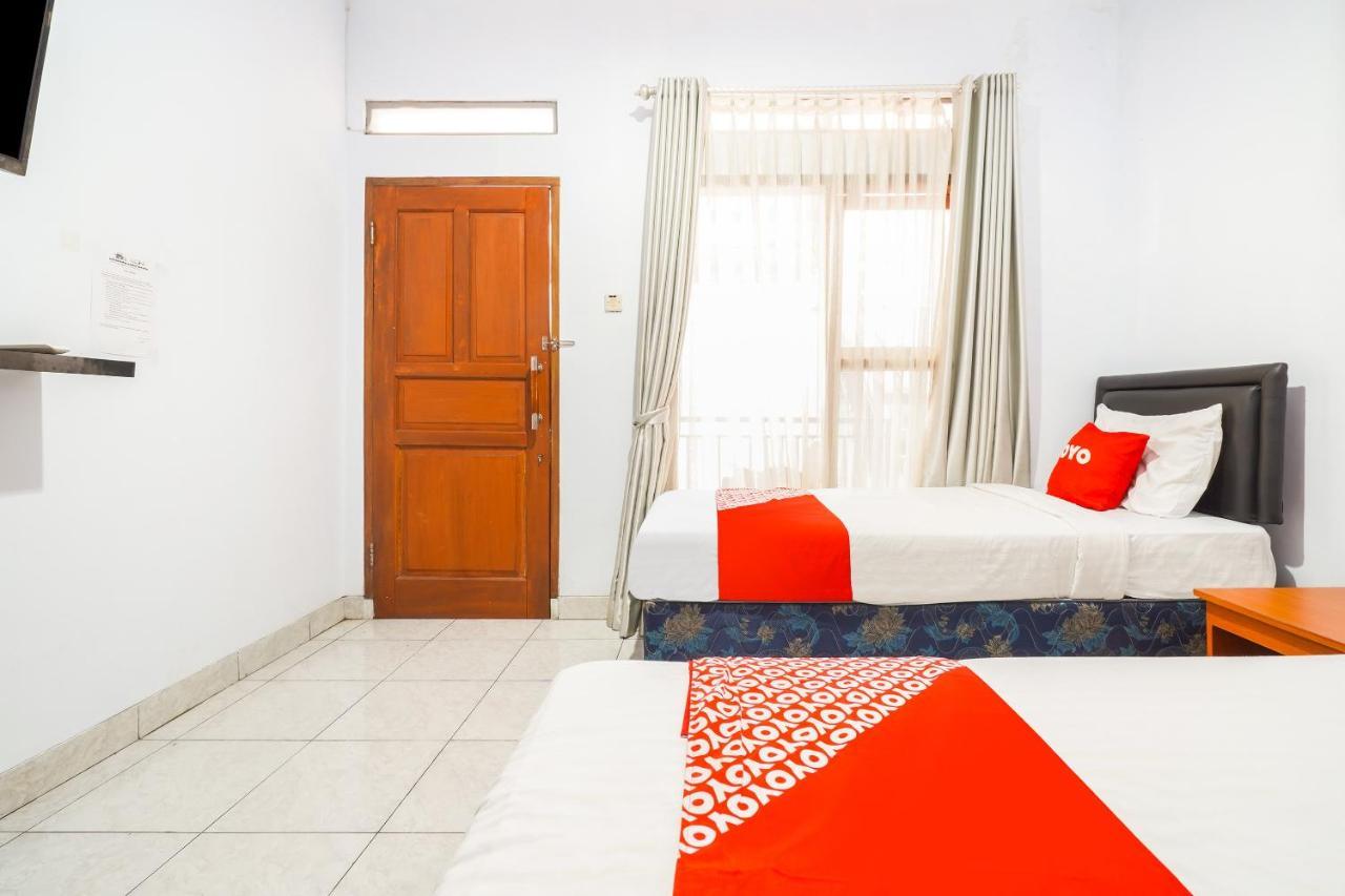 Oyo 91561 Gandhi Hotel Bandung Kültér fotó
