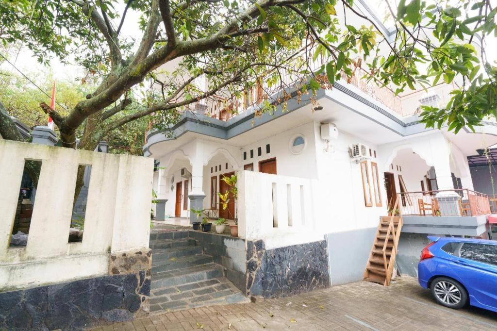 Oyo 91561 Gandhi Hotel Bandung Kültér fotó