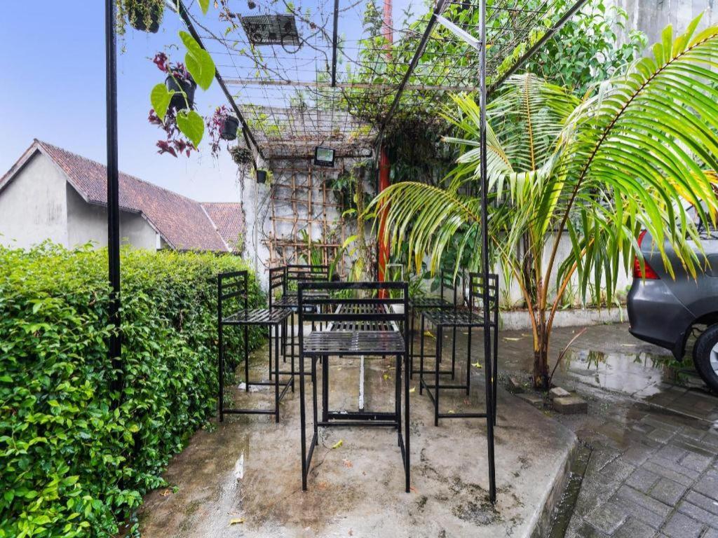 Oyo 91561 Gandhi Hotel Bandung Kültér fotó